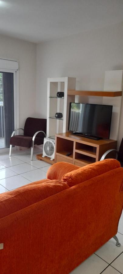 Apartamento Espacoso Com Estacionamento Incluido Foz do Iguaçu Exteriör bild