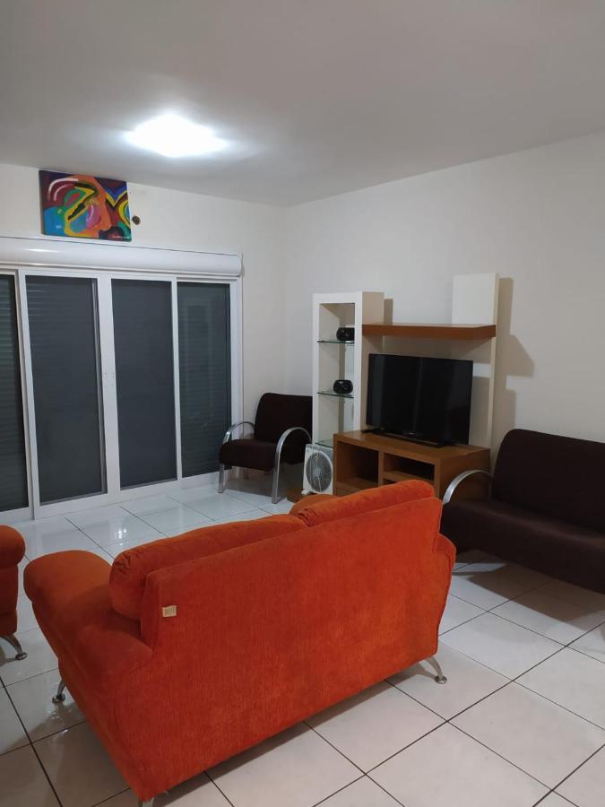 Apartamento Espacoso Com Estacionamento Incluido Foz do Iguaçu Exteriör bild